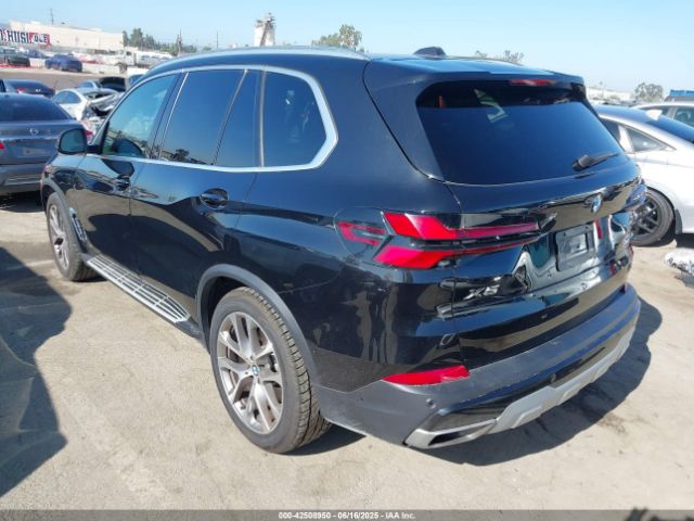 2024 BMW X5 5UX13EU07R9V84942 Photo 2