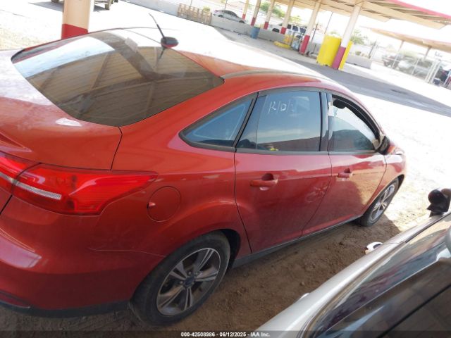 1FADP3FE6JL241214 Ford FOCUS SE