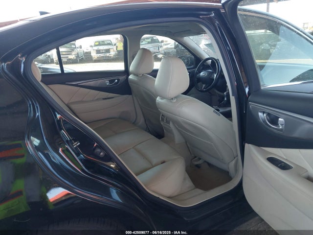 JN1BV7AP6FM334245 Infiniti 2015