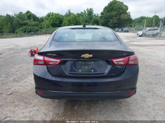 1G1ZD5ST9NF162156 Chevrolet Malibu Fwd Lt