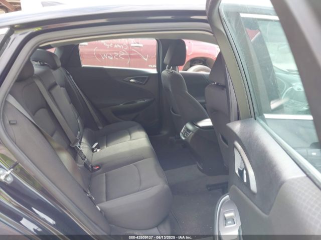 1G1ZD5ST9NF162156 Chevrolet Malibu Fwd Lt