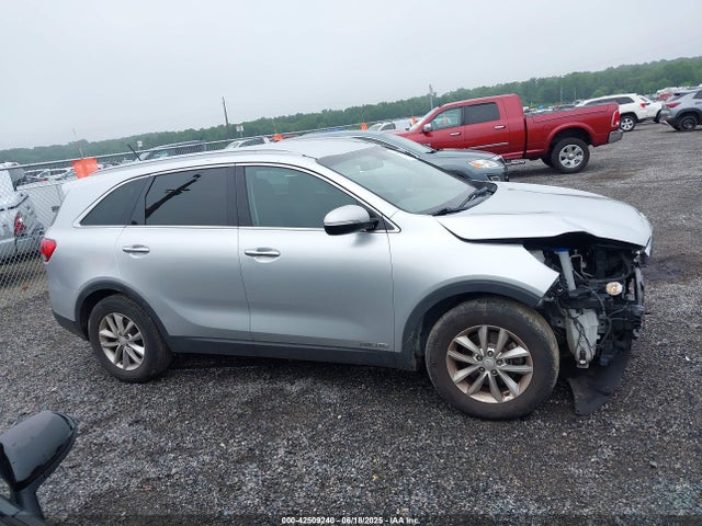 5XYPGDA59HG334898 KIA Sorento