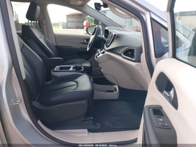 2024 CHRYSLER PACIFICA 2C4RC1BG5RR154544 Photo 4