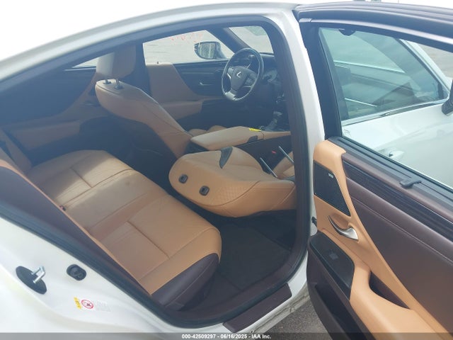 58AB21B11KU003147 Lexus a25a-fxs, 3nm