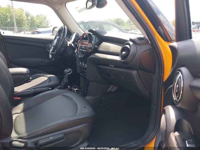 2016 MINI HARDTOP WMWXU1C53G2D08424 Photo 4