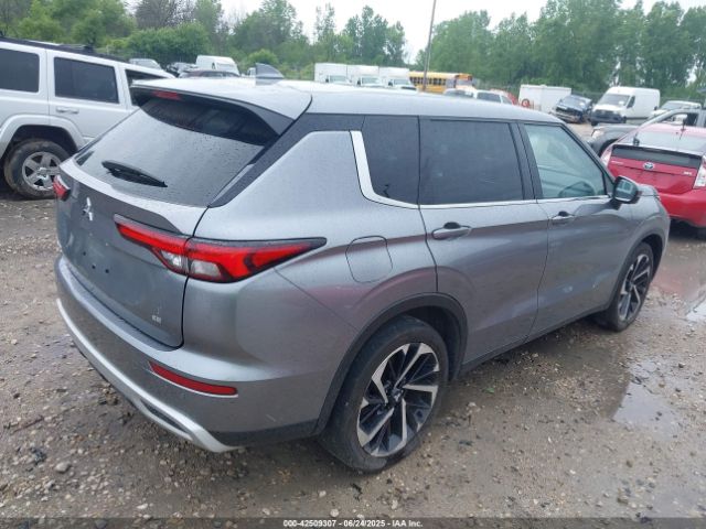 2022 MITSUBISHI OUTLANDER JA4J3UA84NZ086403 Photo 3