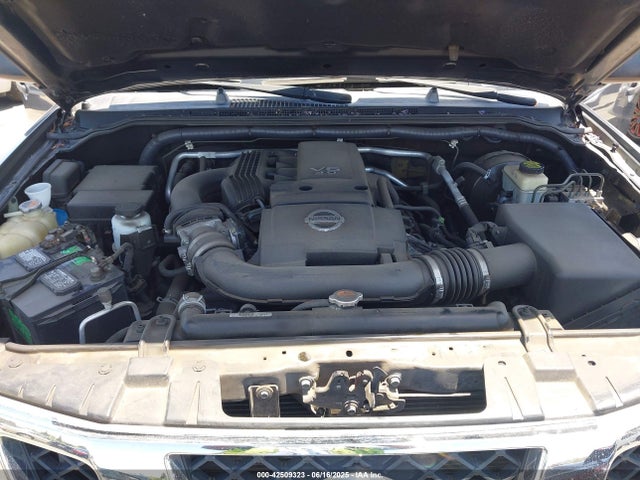 1N6AD0FR8HN757402 Nissan 2017