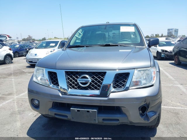 1N6AD0FR8HN757402 Nissan 2017
