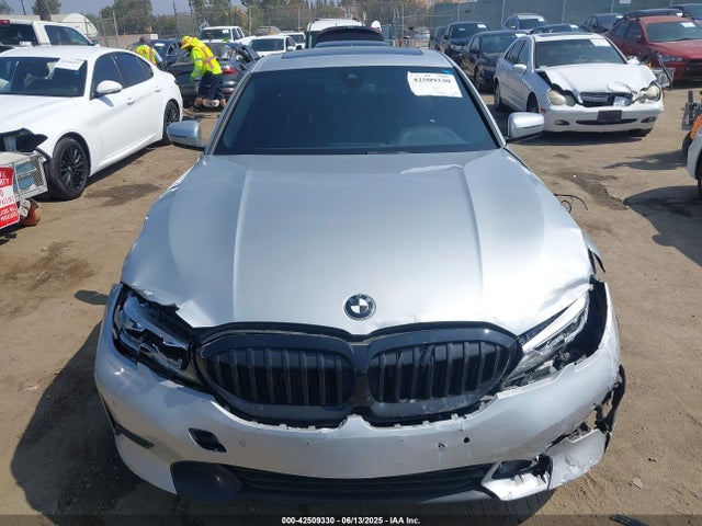 WBA5R1C50KAK12383 BMW 2019