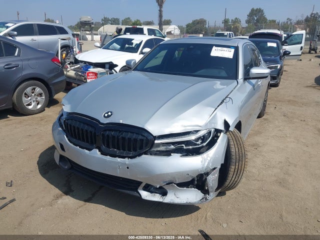 WBA5R1C50KAK12383 BMW 2019
