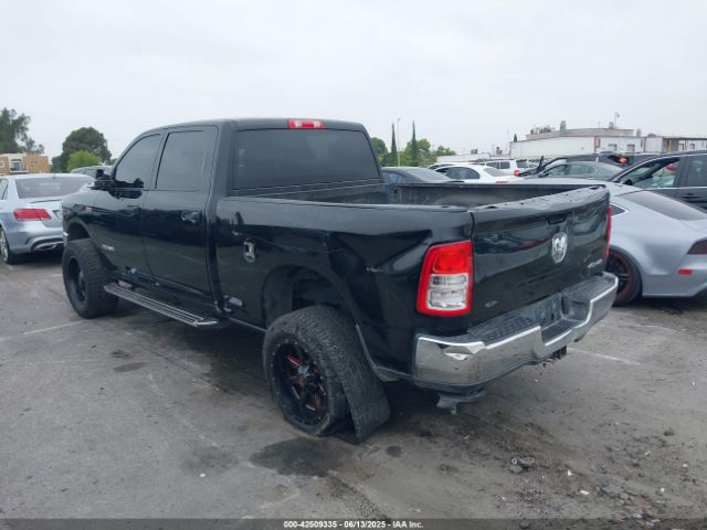 2020 RAM 2500 3C6UR5CJ1LG284772 Photo 2