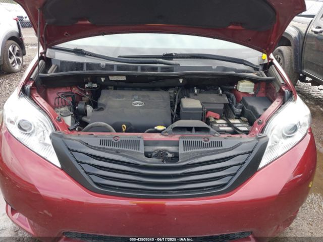2016 TOYOTA SIENNA 5TDZK3DC7GS752874 Photo 9