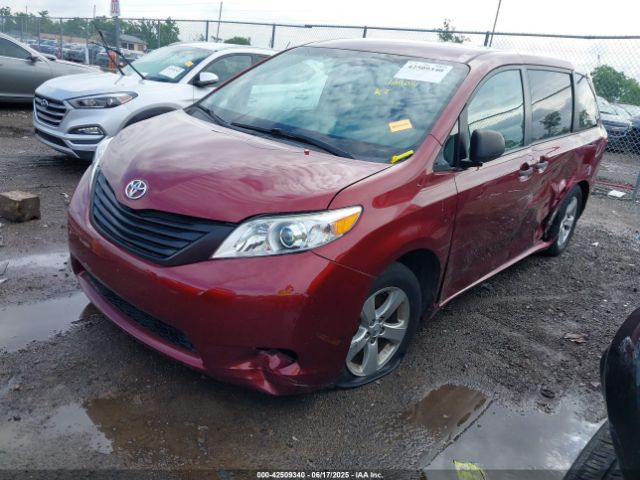 2016 TOYOTA SIENNA 5TDZK3DC7GS752874 Photo 1