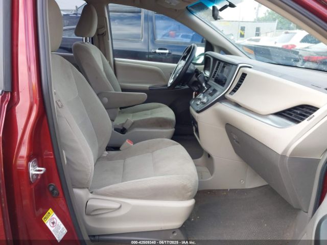 2016 TOYOTA SIENNA 5TDZK3DC7GS752874 Photo 4