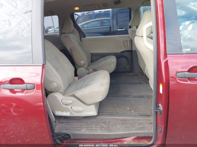 2016 TOYOTA SIENNA 5TDZK3DC7GS752874 Photo 7
