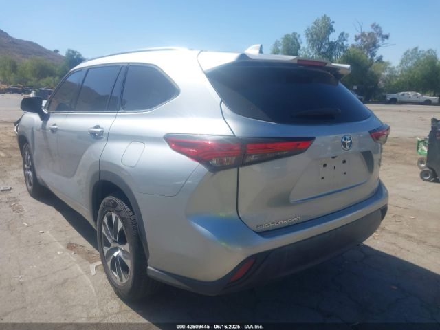 2021 TOYOTA HIGHLANDER 5TDHARAH9MS506261 Photo 2