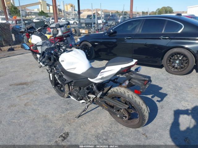 2023 KAWASAKI EX400 JKAEXKH14PDAM8370 Photo 2