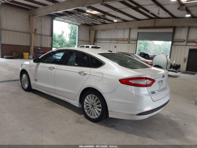 3FA6P0PU9ER155383 Ford Fusion Energi Se Luxury