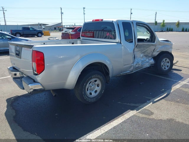 Nissan 2015 2015 1N6BD0CT1FN755640 Image 4
