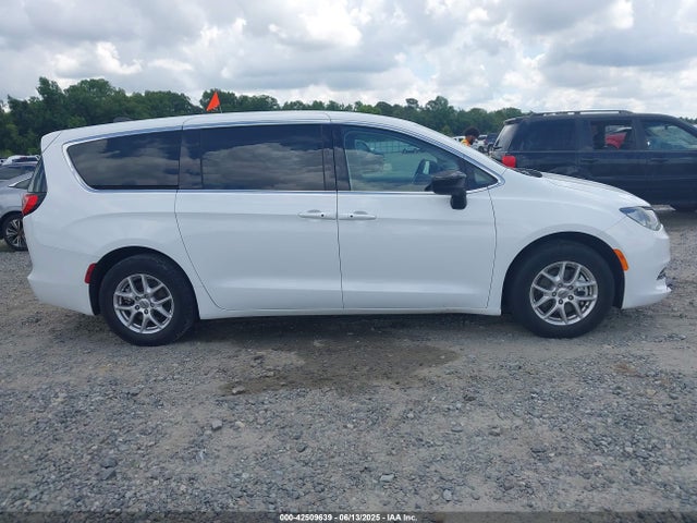 Chrysler Voyager Lx 2024 2C4RC1CG3RR119709 Image 13