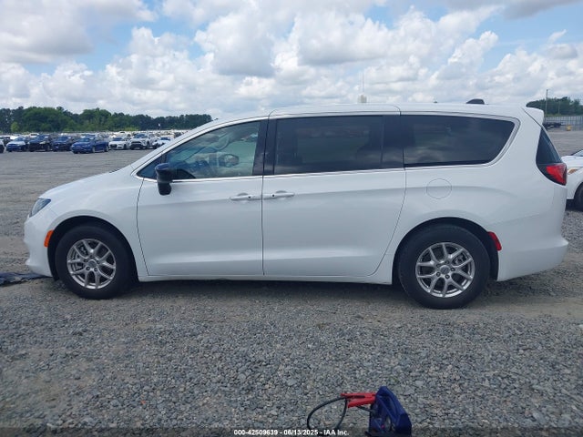 Chrysler Voyager Lx 2024 2C4RC1CG3RR119709 Image 14