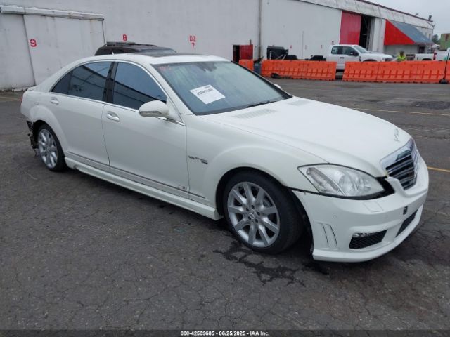 2008 MERCEDES-BENZ S 550 WDDNG86X98A171426