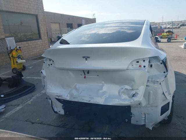 7SAYGDEE2PF832769 Tesla Model Y
