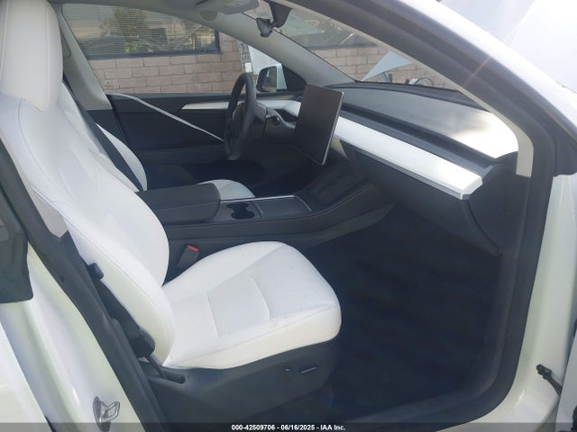 7SAYGDEE2PF832769 Tesla Model Y