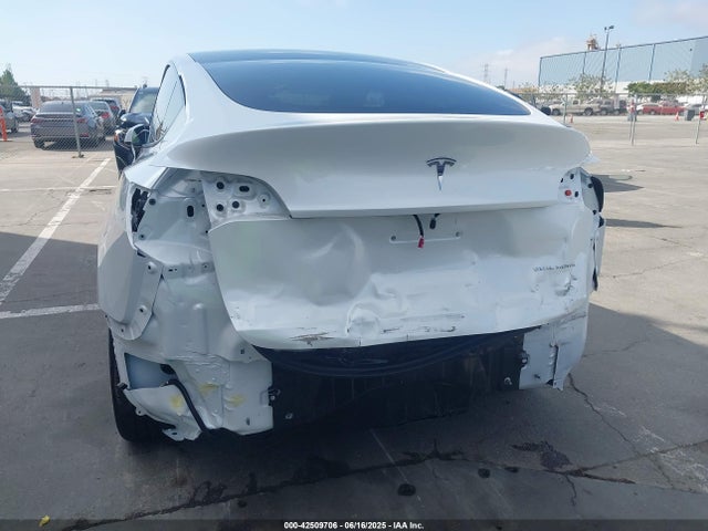 7SAYGDEE2PF832769 Tesla Model Y