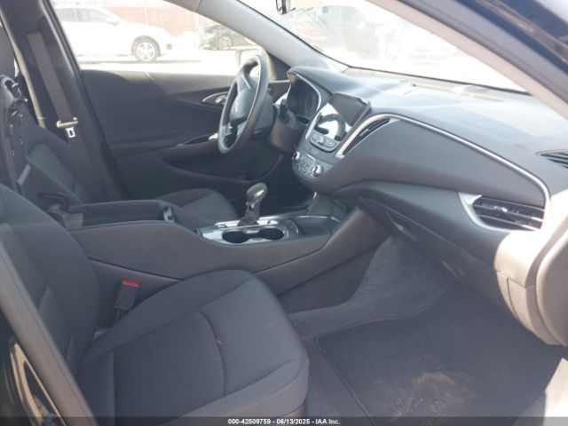1G1ZD5ST2SF126966 Chevrolet lfv