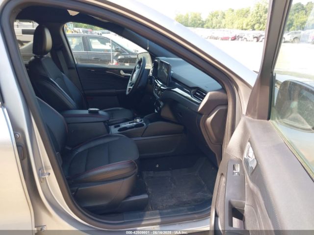2023 FORD ESCAPE 1FMCU9MN5PUA84553 Photo 4