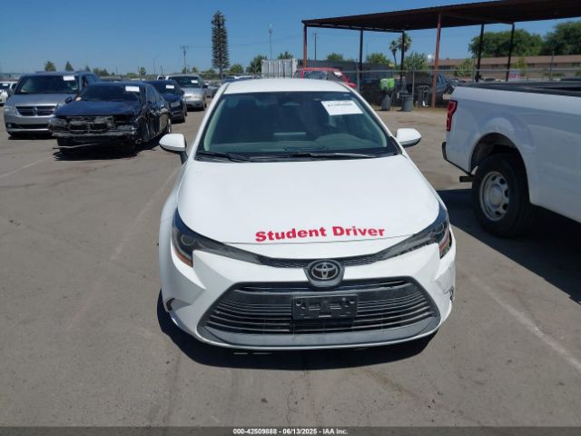 5YFB4MDE4PP027602 Toyota COROLLA LE
