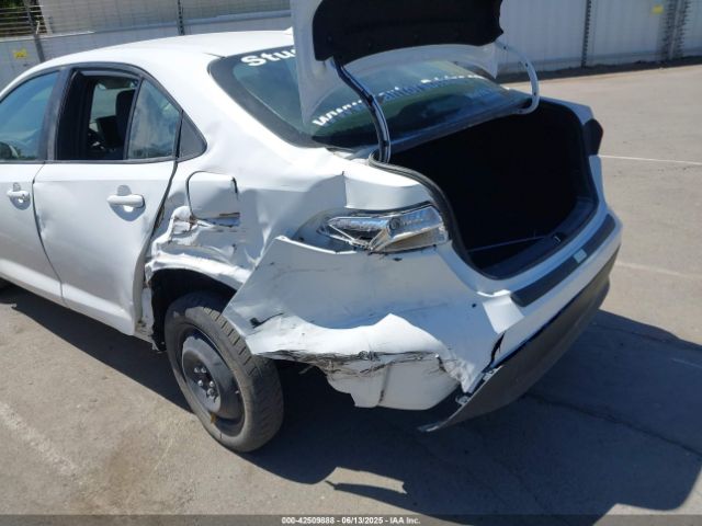5YFB4MDE4PP027602 Toyota COROLLA LE