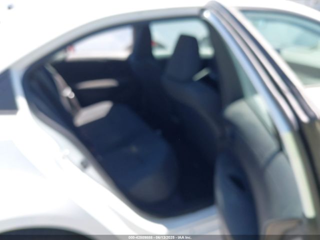 5YFB4MDE4PP027602 Toyota COROLLA LE