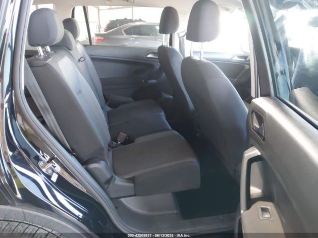 2018 VOLKSWAGEN TIGUAN 3VV1B7AX3JM024361 Photo 7