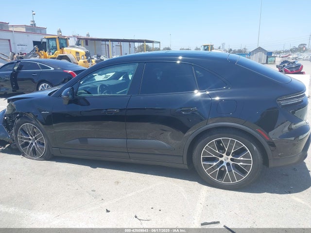 Porsche Macan 2025 WP1AA2XA8SL002362 Image 14