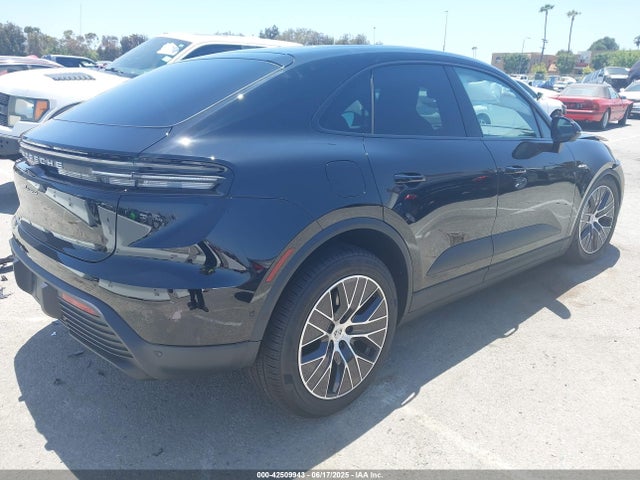 Porsche Macan 2025 WP1AA2XA8SL002362 Image 4