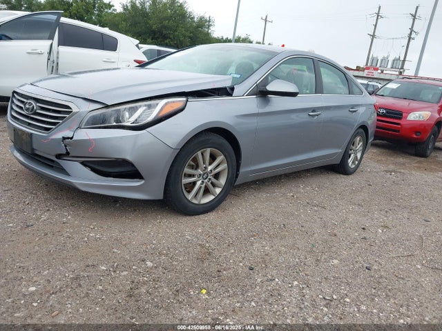 5NPE24AFXHH533739 Hyundai 2017