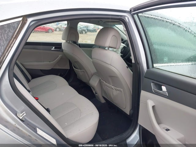 5NPE24AFXHH533739 Hyundai 2017