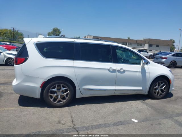 2C4RC1GG3JR320296 Chrysler 2018