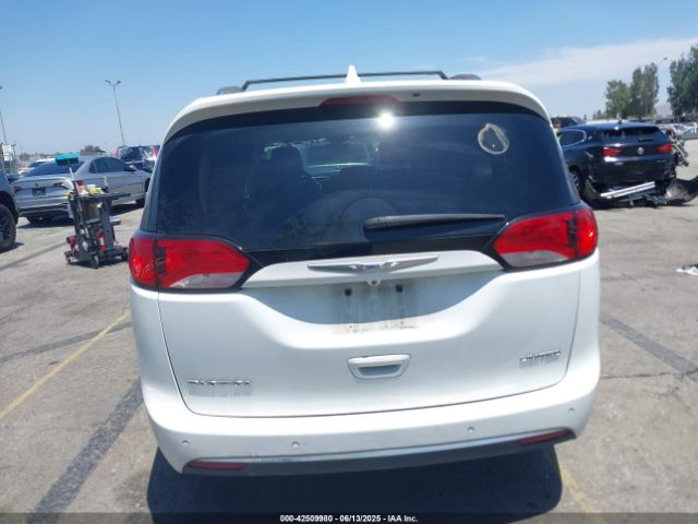 2C4RC1GG3JR320296 Chrysler 2018