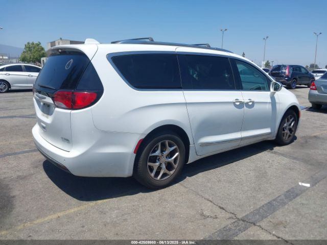 2C4RC1GG3JR320296 Chrysler 2018