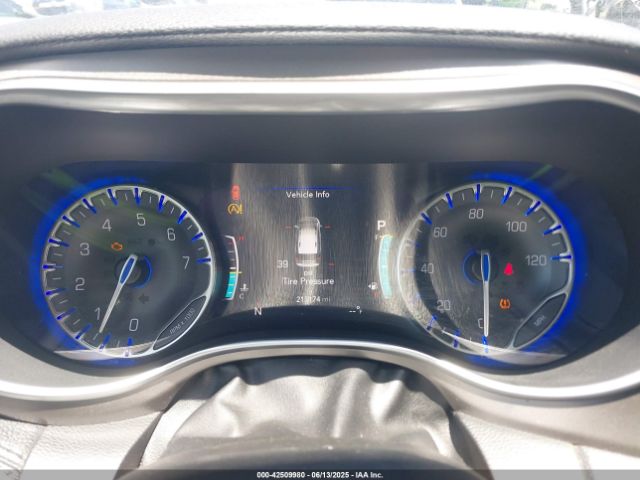 2C4RC1GG3JR320296 Chrysler 2018
