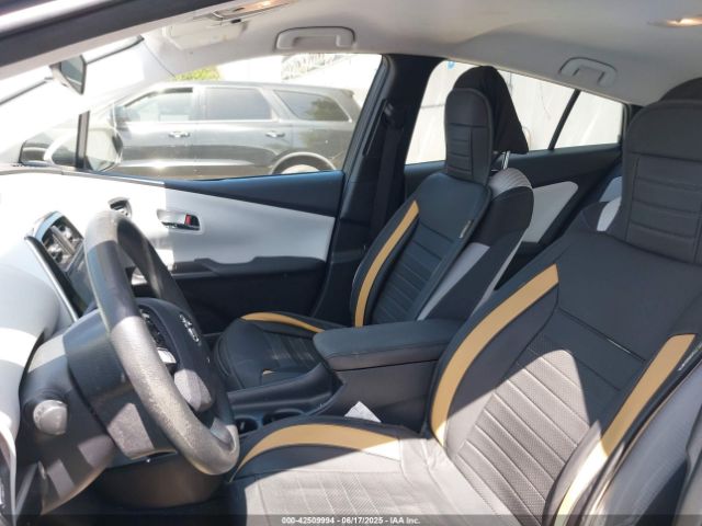 JTDKBRFUXG3513086 Toyota 2zr-fxe,1nm