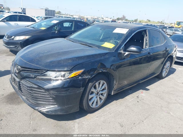 4T1B11HK3JU053881 Toyota CAMRY LE