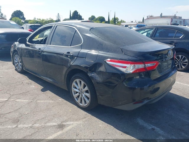 4T1B11HK3JU053881 Toyota CAMRY LE