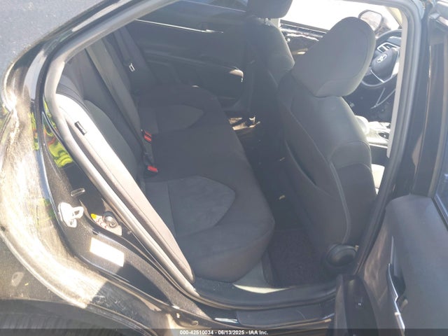 4T1B11HK3JU053881 Toyota CAMRY LE