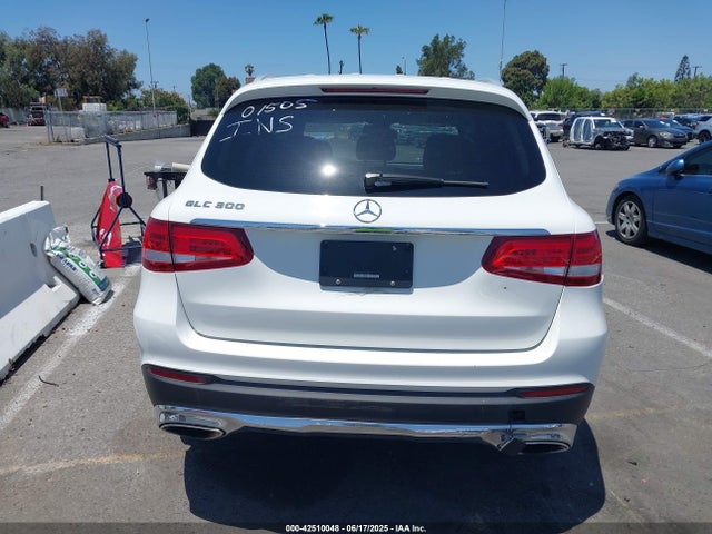 WDC0G4JB1KF555357 Mercedes-Benz m274