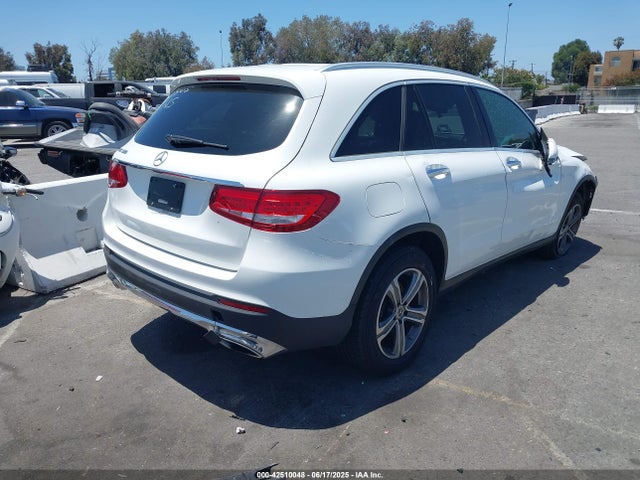 WDC0G4JB1KF555357 Mercedes-Benz m274