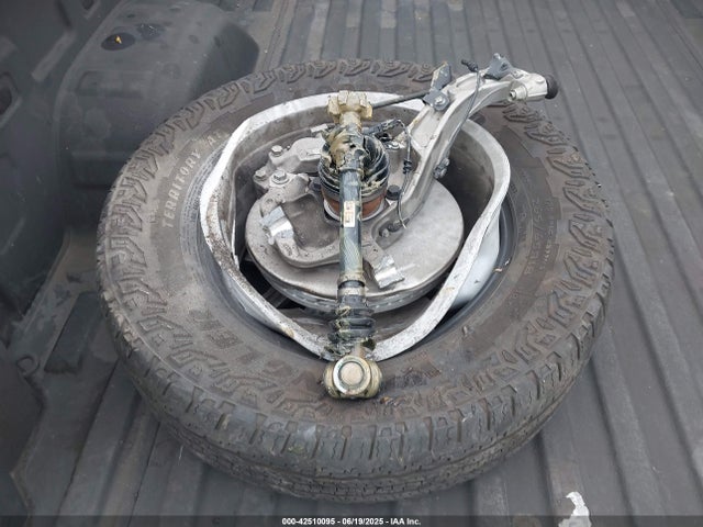 Chevrolet l84 2023 1GCUDDED8PZ229041 Image 12